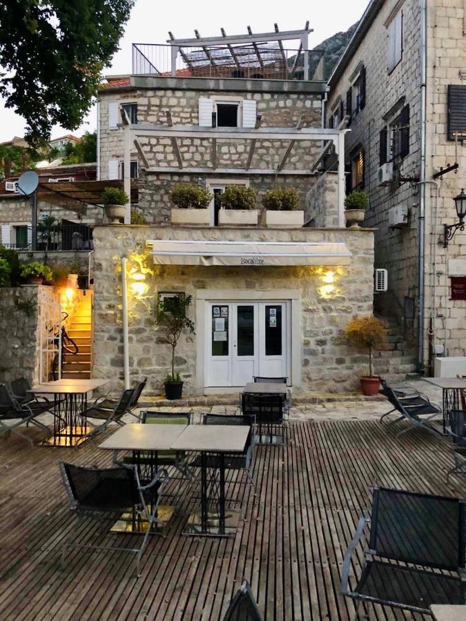 Sunny Port Apartment & Rooms Perast Buitenkant foto