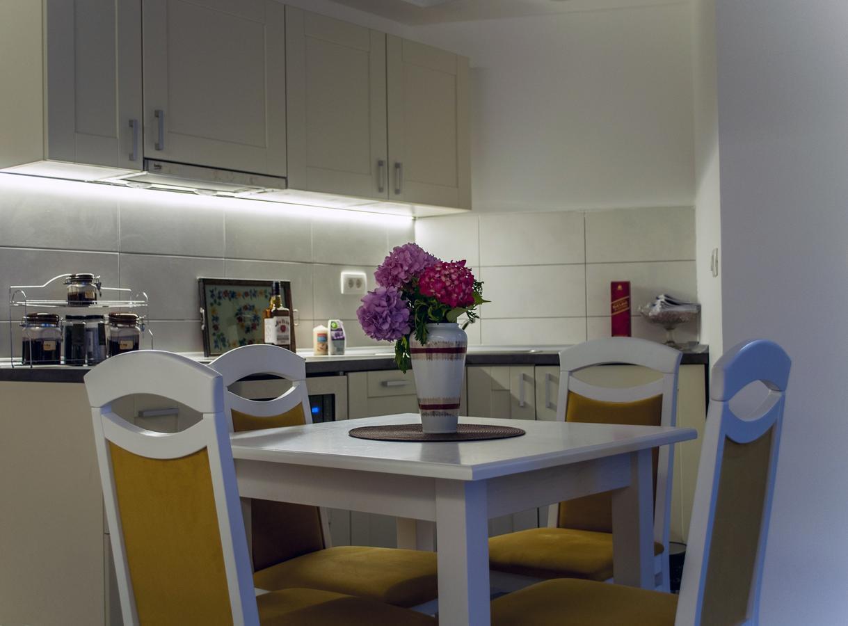 Sunny Port Apartment & Rooms Perast Buitenkant foto